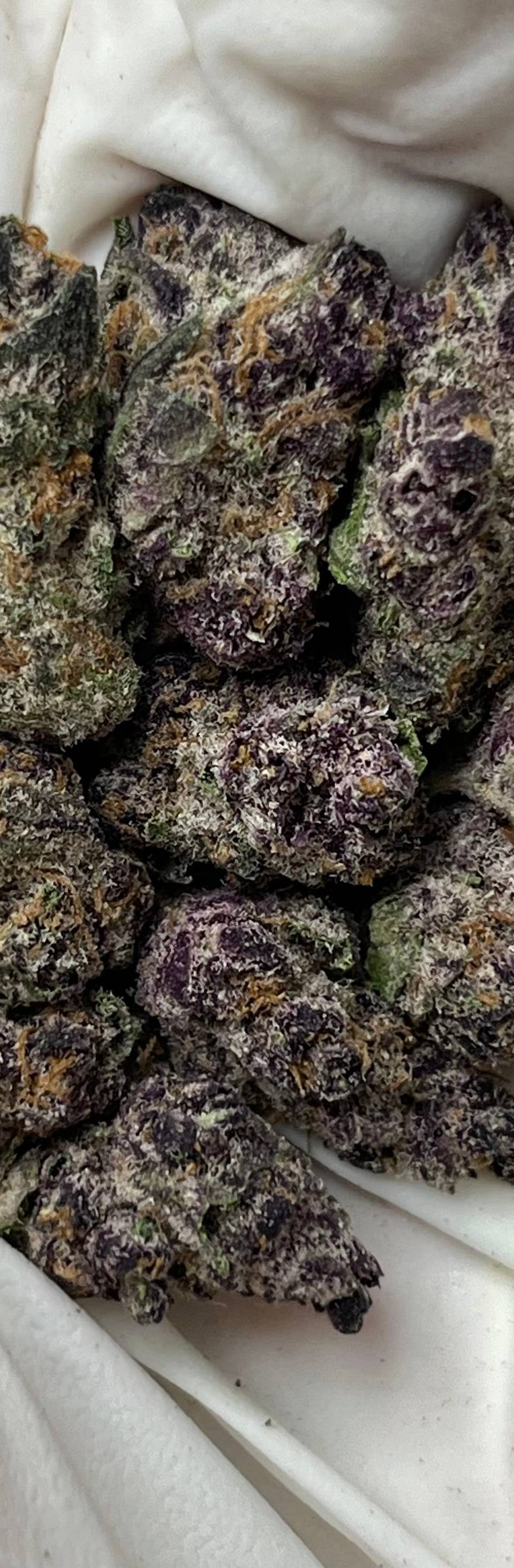 Blockberry (Smalls), photo 1 of 2